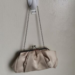La Regale evening bag,